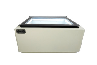photo 4 modèle de table vitrine à creme glacée blanc  s'ouvre du côté client