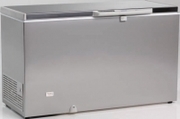 Congélateur coffre aspect INOX porte pleine 500 litres
