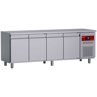 photo 1 table frigorifique ventilée, 4 portes gn 1/1, 550 lit.