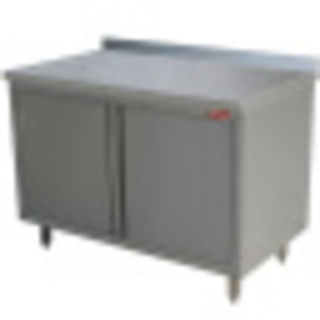 photo 3 table armoire neutre, portes battantes