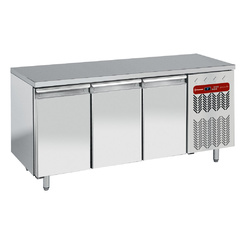 Photo 1 matériel référence TG3NH-R2: Table frigorifique, ventilée, 3 portes GN 1/1