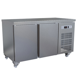 photo 1 table frigorifique, ventilé, 2 portes gn 1/1 (260 lit.), sur roues