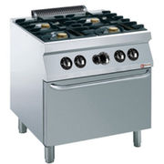 Fourneau 4 feux sur four gaz GN 2/1