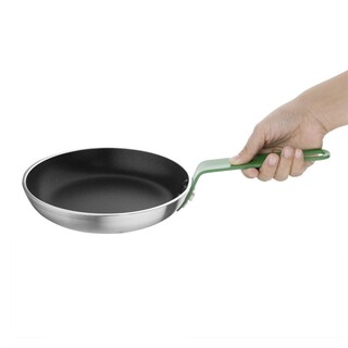 photo 4 poêle aluminium antiadhésive teflon platinum plus hygiplas avec manche vert 240mm