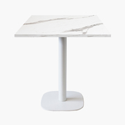 Photo 1 matériel référence RNDB77E5145SOLID: Tables carrées 70x70cm pied blanc - marbre blanc - Lot de 4 tables