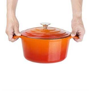 photo 6 grande cocotte ronde orange vogue